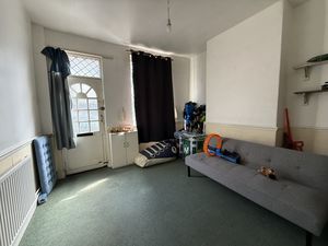 Photo 8- click for photo gallery